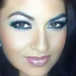 Meet your Posher, Cecilia